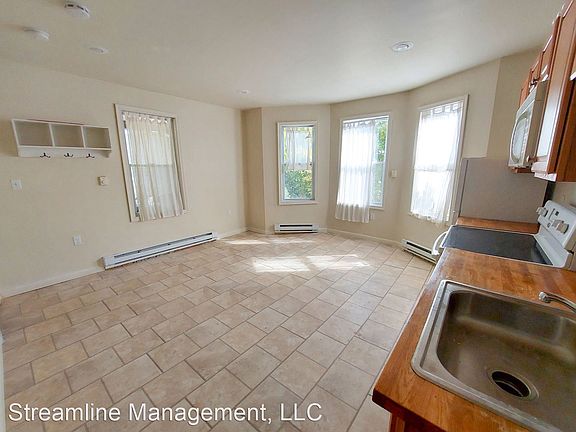 2nd image of 6624 Poplar Ave APT 1