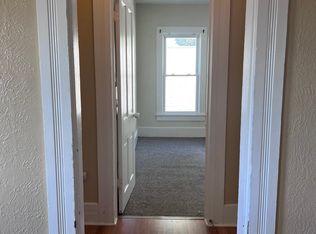 318 1st St NE APT B, Massillon, OH