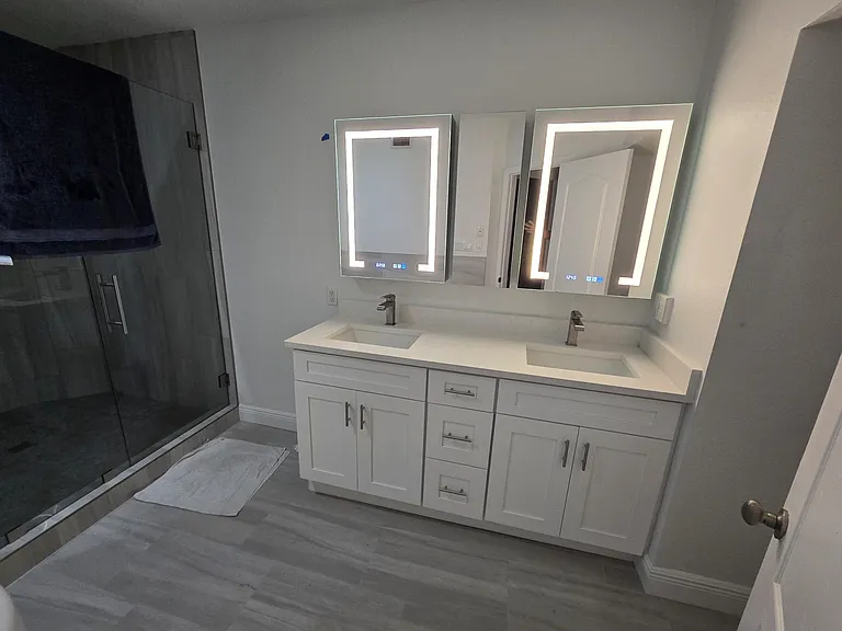 922 N Shore Dr NE — Photo 15