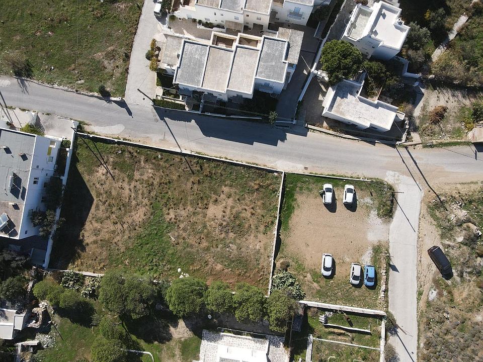 2nd image of 742 Dune Rd