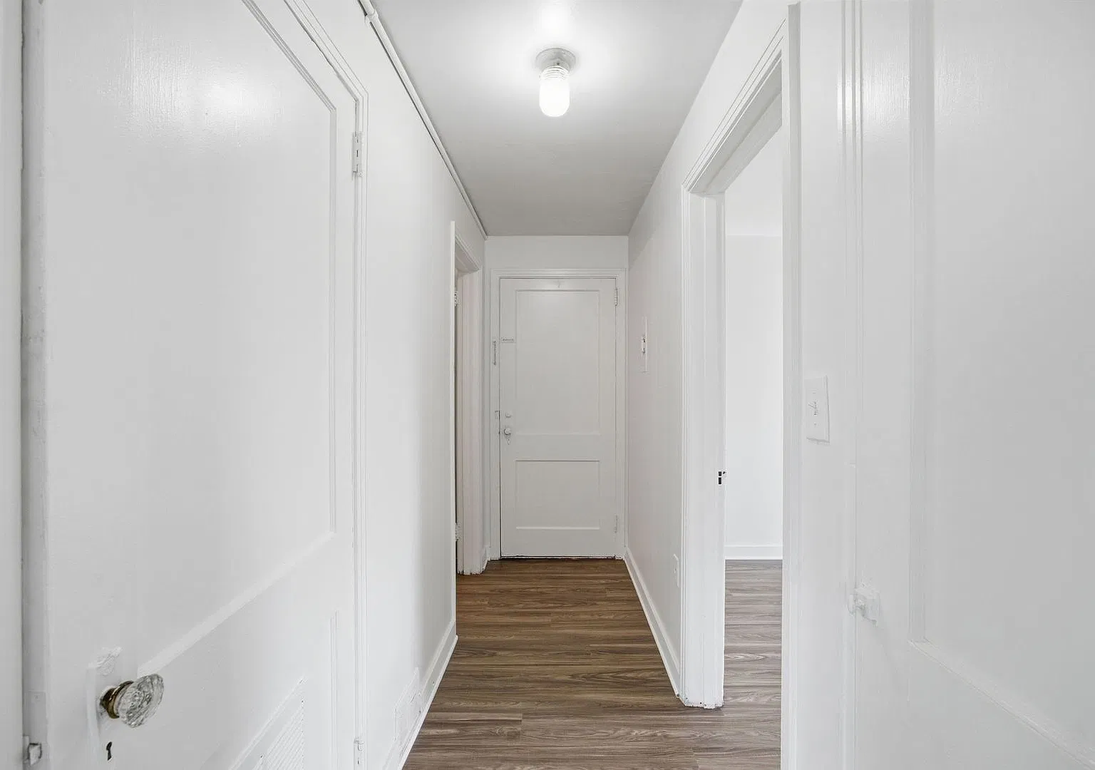 2 bed, 574 sqft, $1,200 — Photo 1