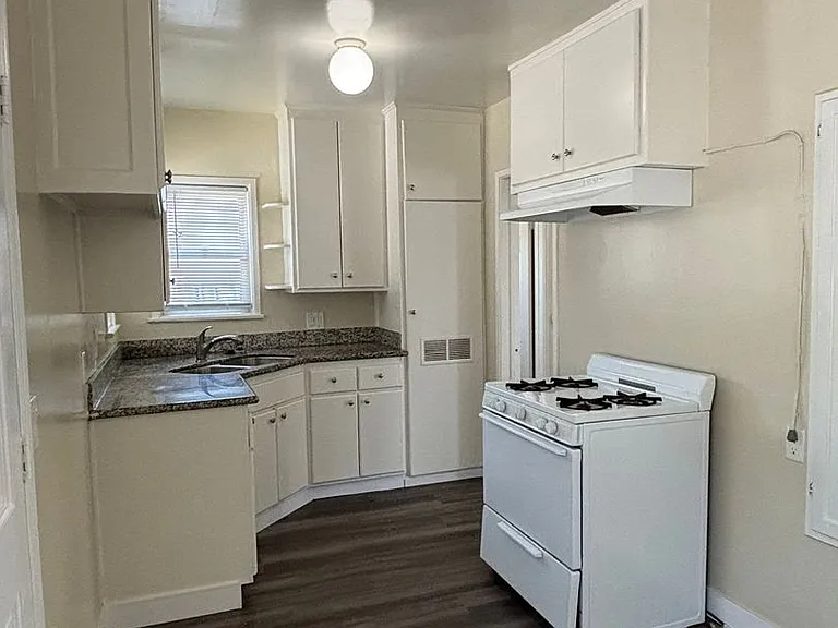 4542 N Lakewood Blvd. — Photo 1