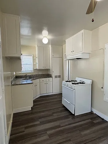 4542 N Lakewood Blvd. Photo 1