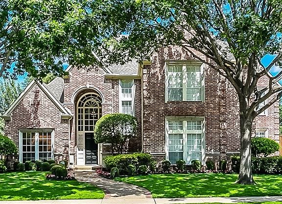 4th image of 2908 Amesbury Dr