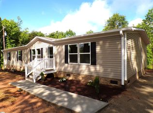 175 Hilltop Dr, Chesnee, SC 29323