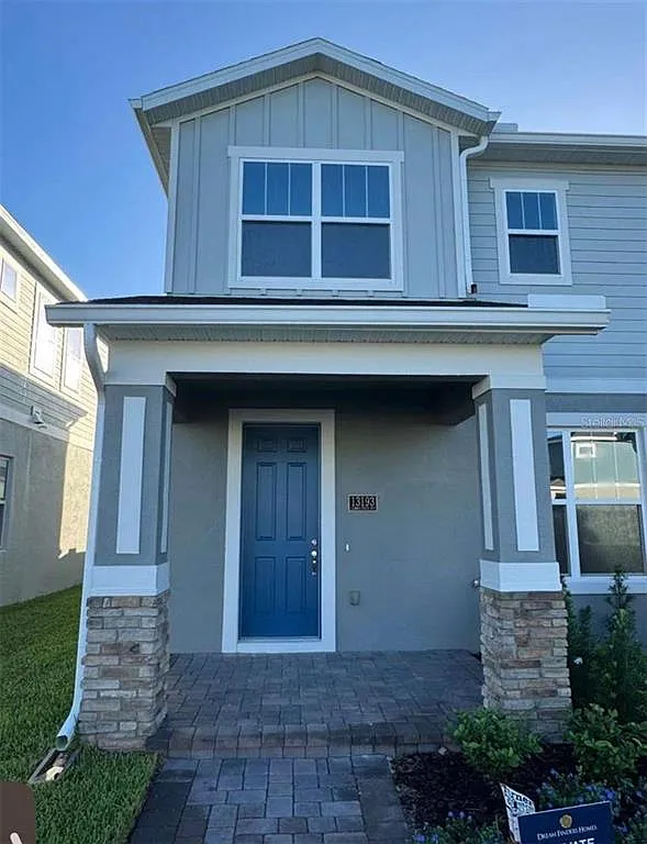 3 bed, 2.5 bath, 1644 sqft, $2,700 — Photo 1
