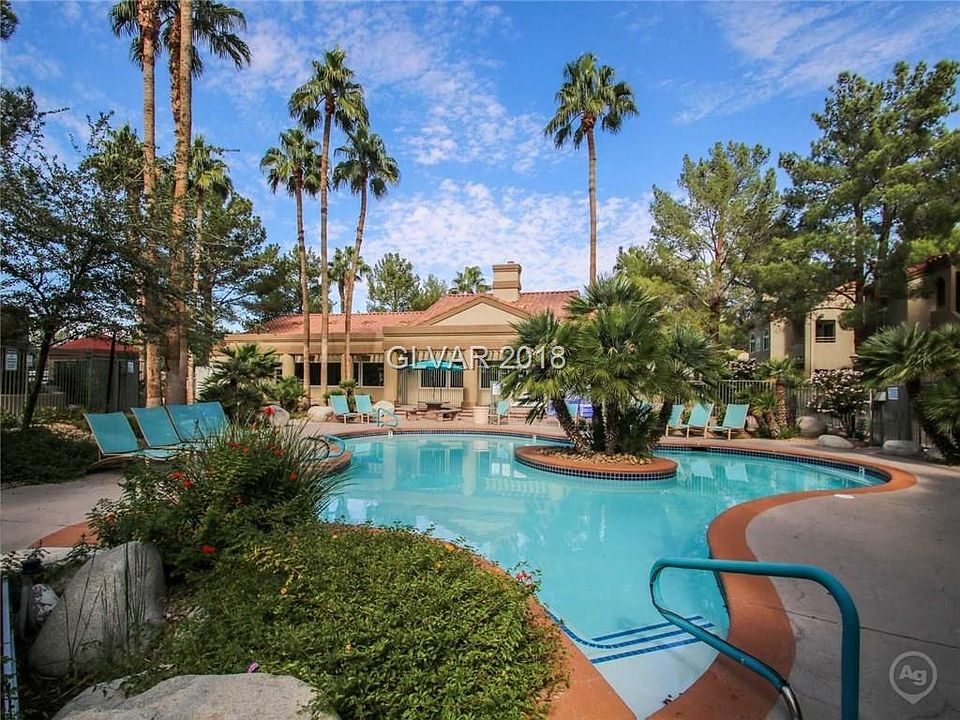 2nd image of 3145 E Flamingo Rd APT 1069