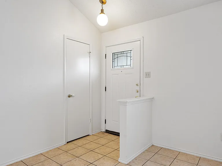 11331 Two Wells Dr — Photo 10