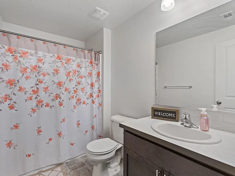 7913 W 55th Ave — Photo 16