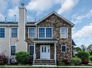 62 Chariot Ct, Piscataway, NJ 08854