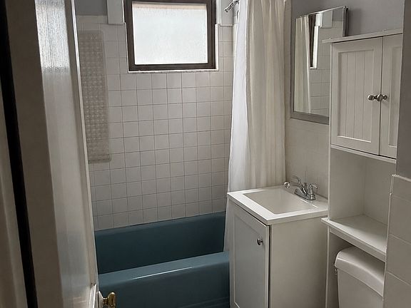 2nd image of 63 Nottinghill Rd APT 7