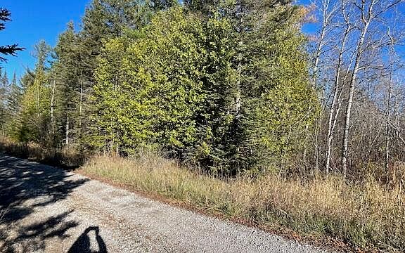 3rd image of W 638th Hwy
