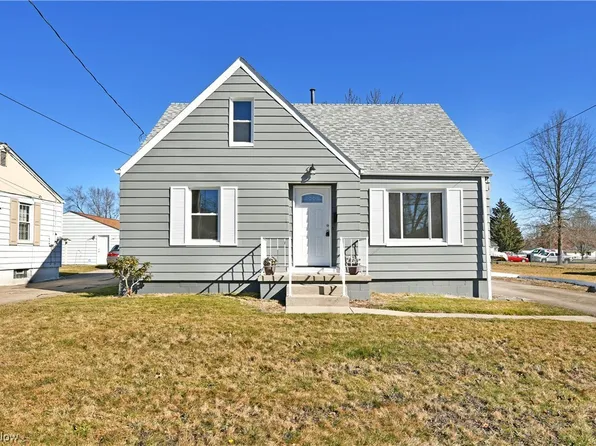 621 Peffer Ave, Niles, OH 44446