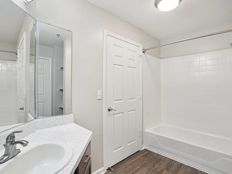 ReNew Sugar Hill — Photo 17
