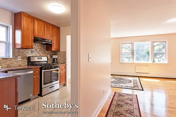 Rented by Terrace Sotheby's International Realty | media 43