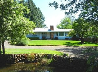 275 Rene Dr, Shady Cove, OR 97539