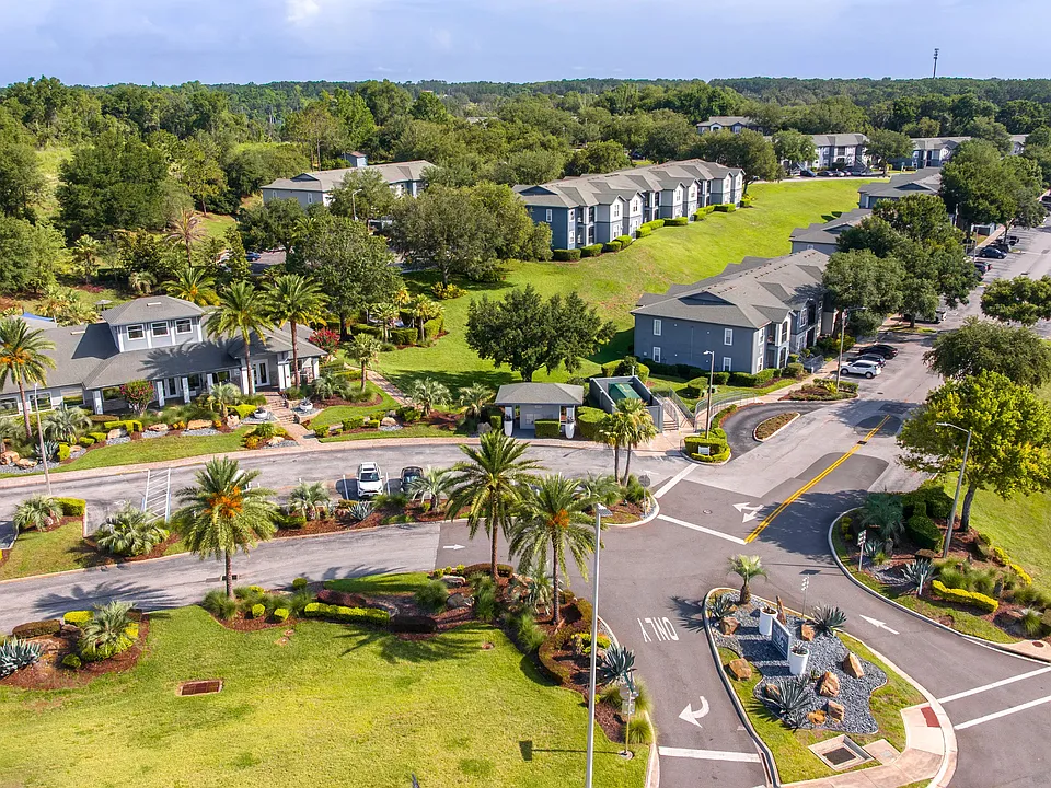 Discover the beautifully landscaped community of Elevate 155. With scenic views, modern architecture, lush green spaces, and natural beauty in a prime Mount Dora location.