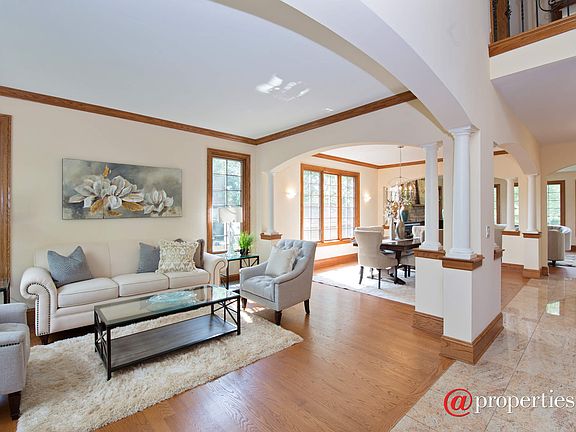 Living Room / Dining Room