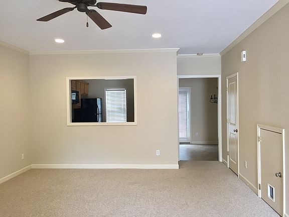 5th image of 211 Ashby Dr