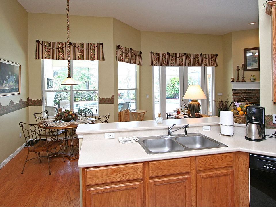 2nd image of 5720 Climbing Rose Way