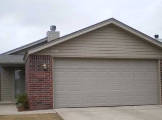 504 Stoneridge Dr, Moore, OK 73160