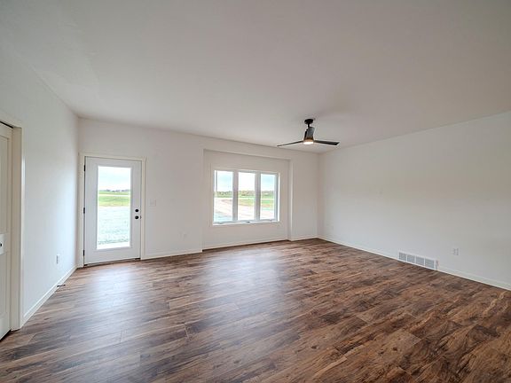 4th image of 37713 470th St