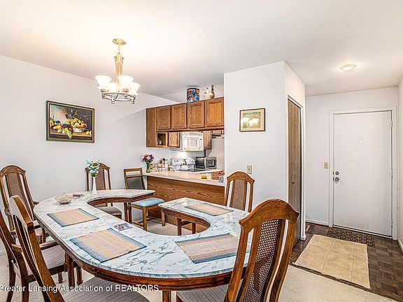 4th image of 5656 Deville Ct Unit 68