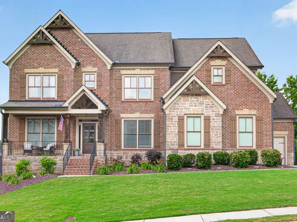 1906 Skybrooke Ln, Hoschton, GA 30548
