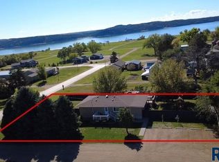 107 N Dougan Ave, Oacoma, SD 57365