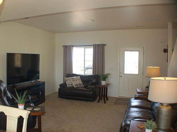 5th image of 173 N Bywood Ct