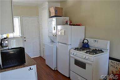 4th image of 907 Arlington Ave