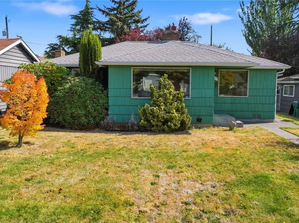 9216 30th Avenue SW, Seattle, WA 98126
