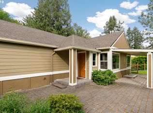 840 SW Maplecrest Dr, Portland, OR 97219