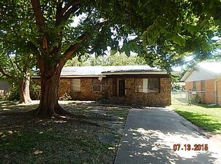 2604 Gross Rd, Dallas, TX 75228