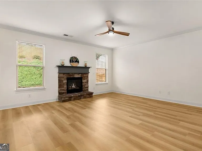 5115 Rialto Way — Photo 13