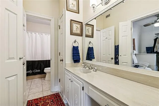 800 Rue Burgundy St #223 — Photo 10
