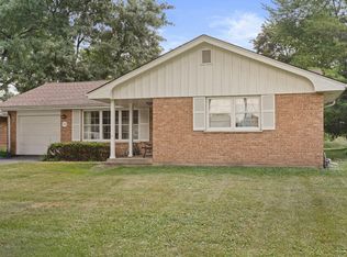 129 Monument Ave, Barrington, IL