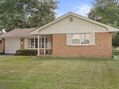 129 Monument Ave, Barrington, IL, 60010