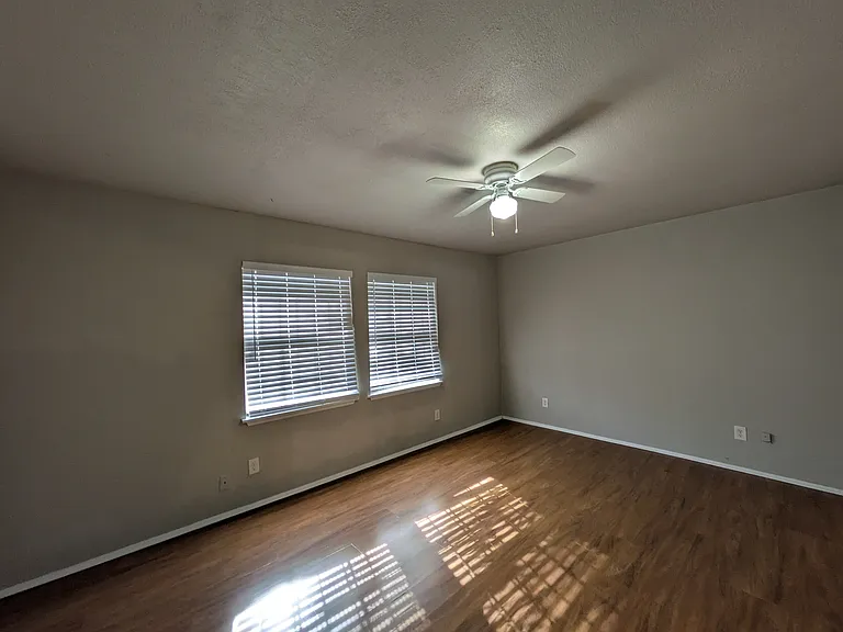 9575 Gonzales Dr — Photo 15