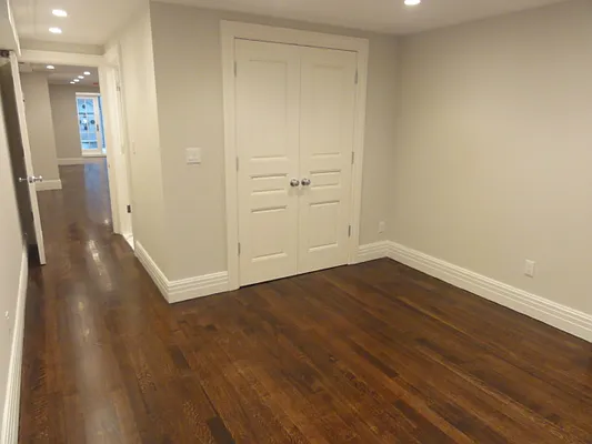 Rented by George Agiovlasitis, LREB | media 27