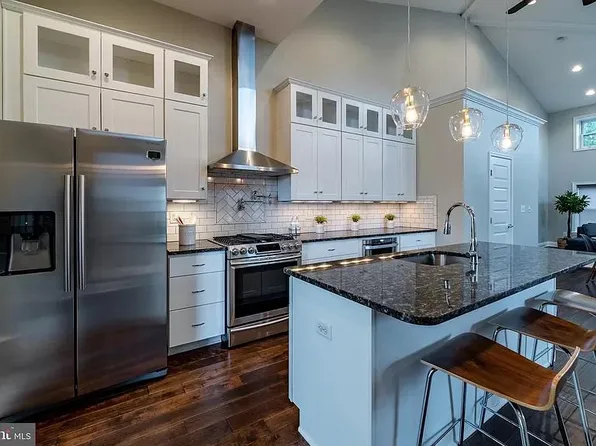 1933 Eastern Ave, Baltimore, MD 21231