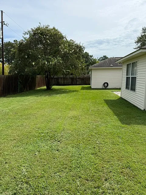 4 bed, 2048 sqft, $2,450 — Photo 4
