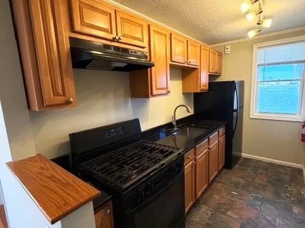 113 Margaret St APT A, South Portland, ME 04106