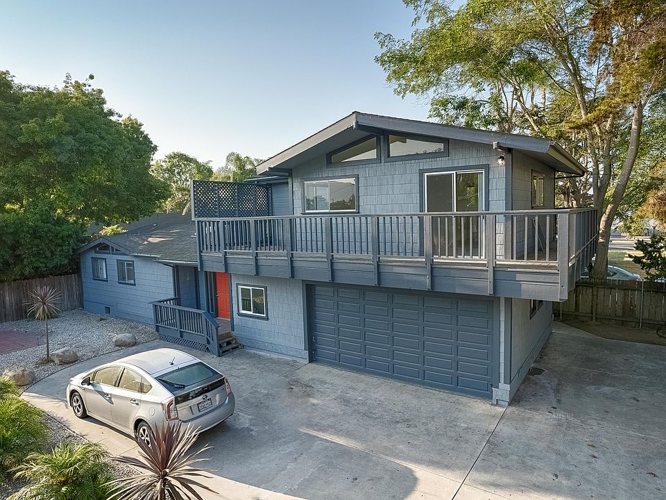 1st image of 936 Camino Del Sur