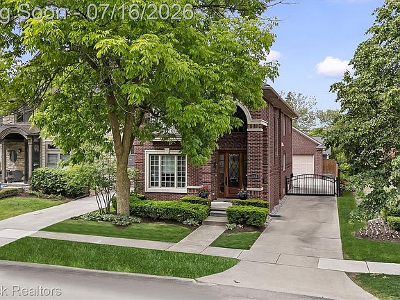 3rd image of 1045 Bennaville Ave