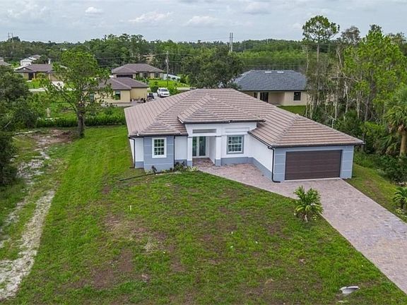 2nd image of 255 Blackstone Dr