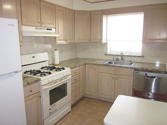 2nd image of 20815 42nd Ave