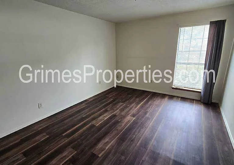 13109 Candelaria Rd NE #F — Photo 11