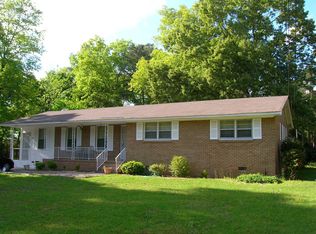 3205 E Skylane Dr, Florence, SC 29506