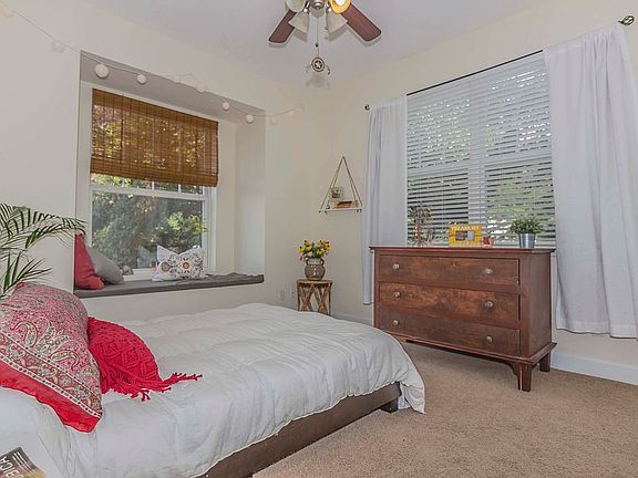 2nd image of 512 4th Ave S APT 3